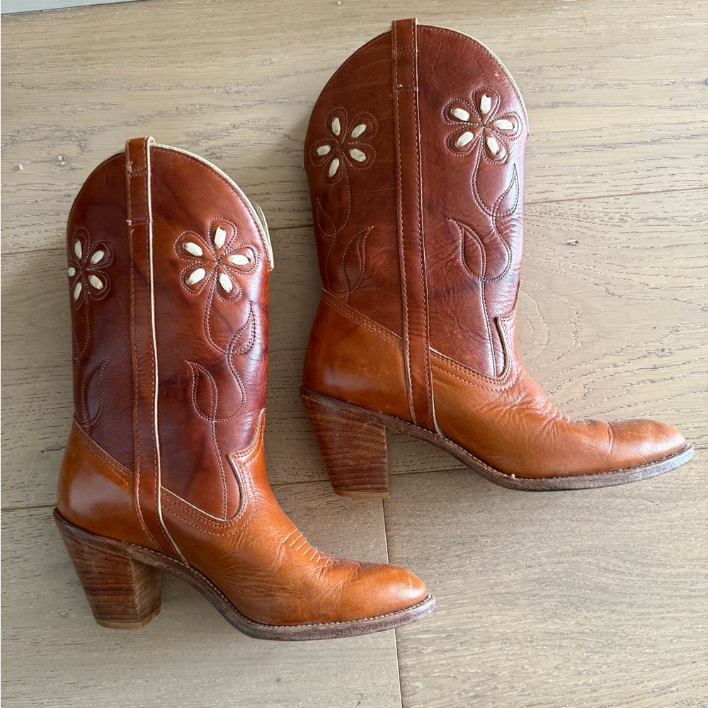 dingo Brown Two-Tone Embroidered Leather Heeled Cowboy Boots